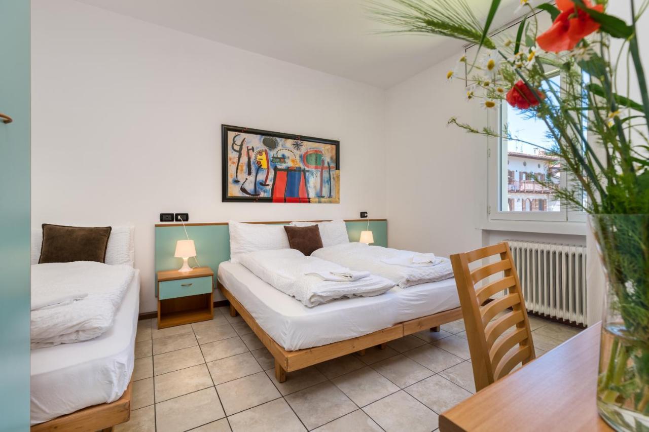 Hotel Martinelli Ronzo-Chienis エクステリア 写真