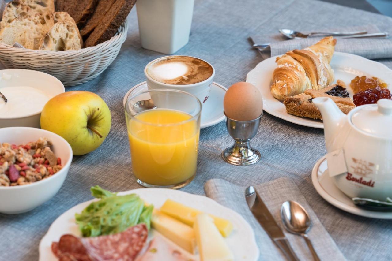 Hotel Martinelli Ronzo-Chienis エクステリア 写真