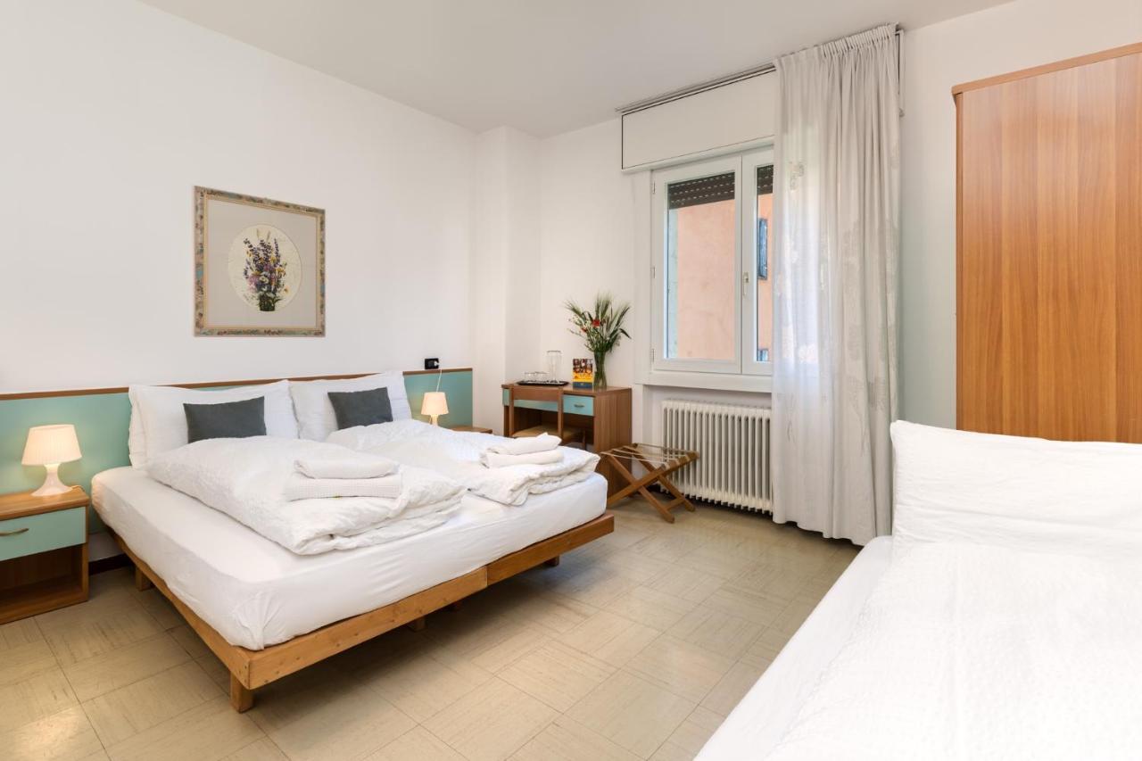 Hotel Martinelli Ronzo-Chienis エクステリア 写真