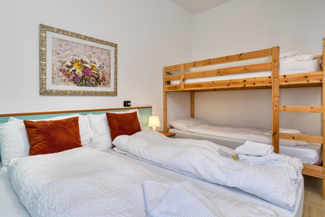 Hotel Martinelli Ronzo-Chienis エクステリア 写真