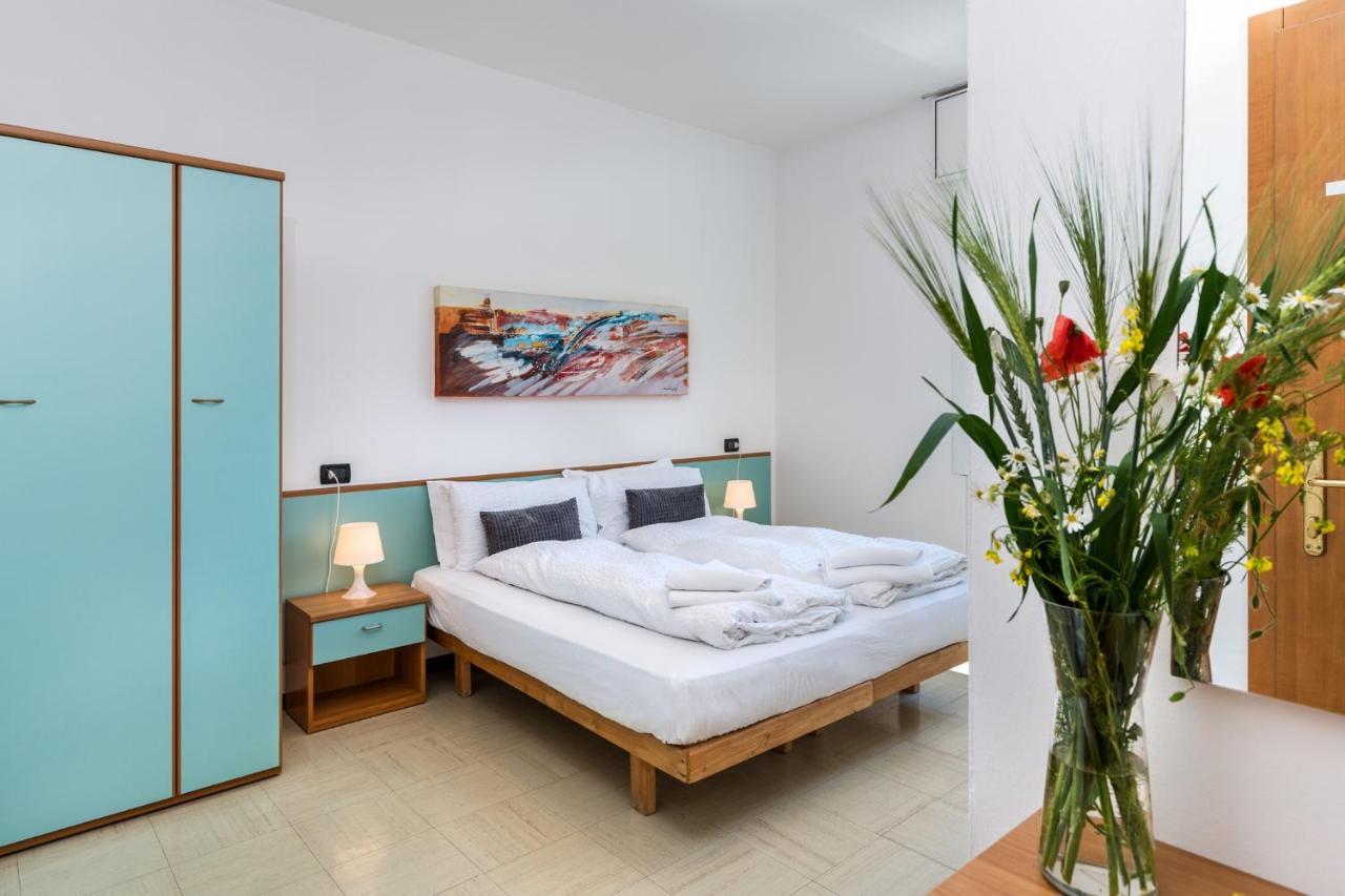 Hotel Martinelli Ronzo-Chienis エクステリア 写真
