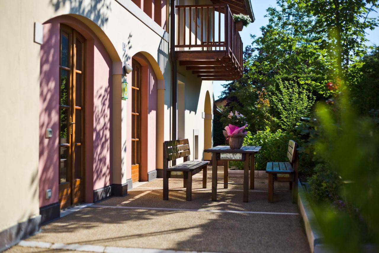 Hotel Martinelli Ronzo-Chienis エクステリア 写真