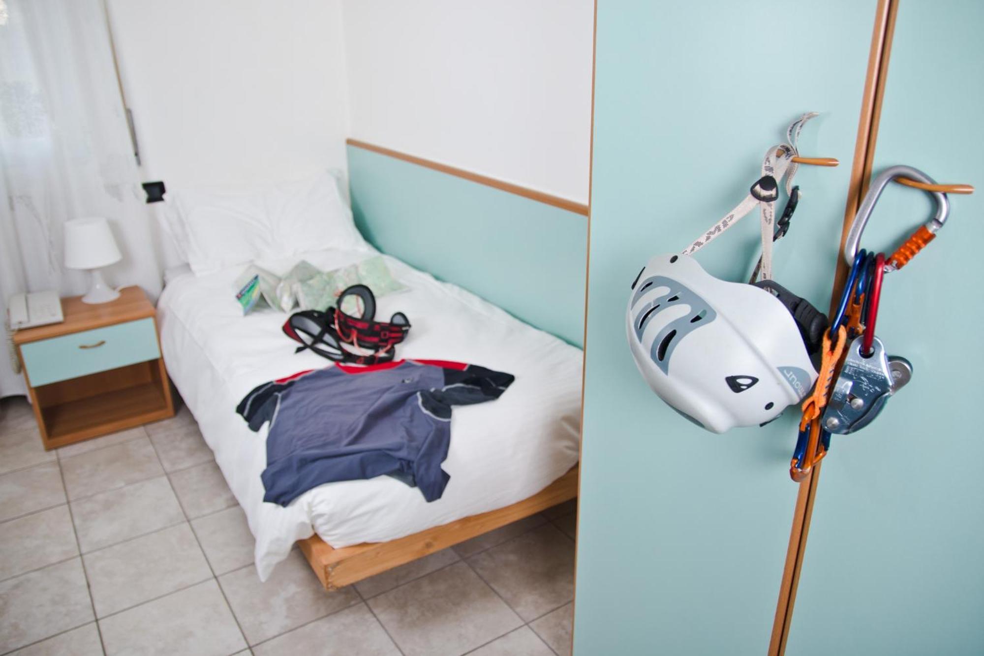 Hotel Martinelli Ronzo-Chienis エクステリア 写真