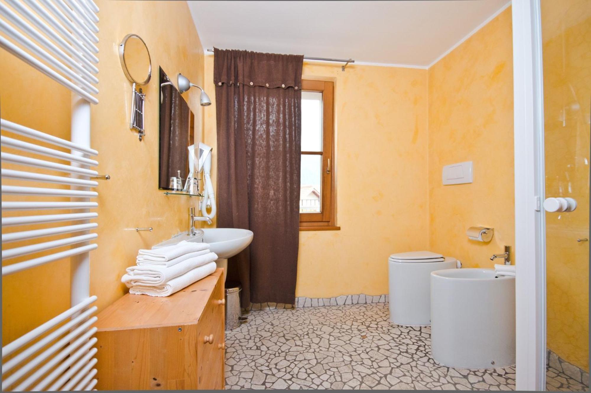 Hotel Martinelli Ronzo-Chienis 部屋 写真